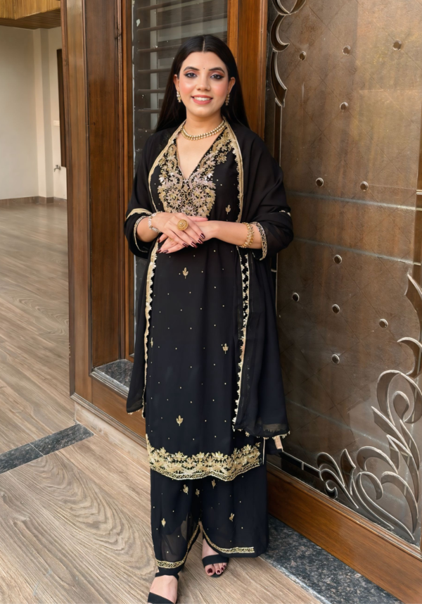Shabnam Black Kurta Set