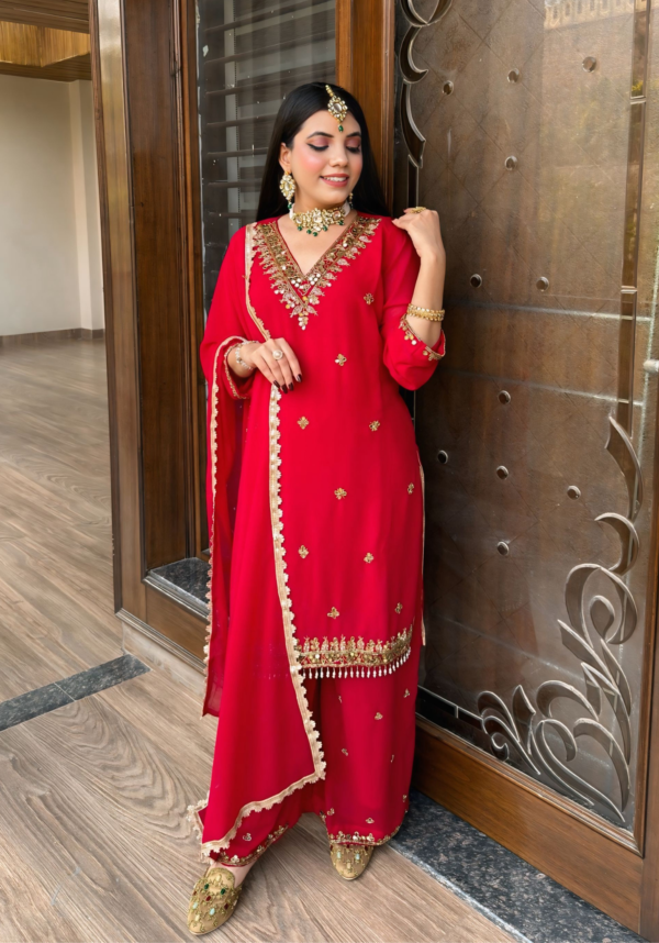 Gulbahar Red Kurta Set